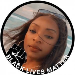 Meet your Posher, Davona